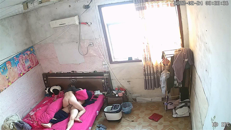 【极品稀缺破解摄像头】大肚男花样后入娇妻 疯狂骑乘 顶操内射骚逼白浆流出 多姿势肆意啪啪 高清1080P版 - 截图24